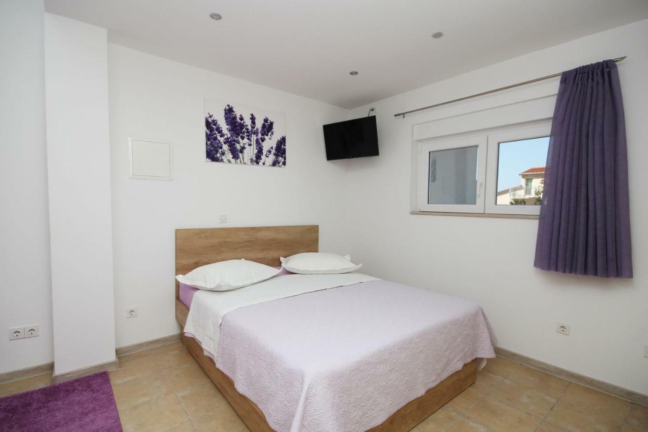 Apartmani Dalmacija Brela Buitenkant foto